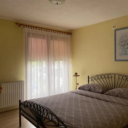 Panorama Apartment *